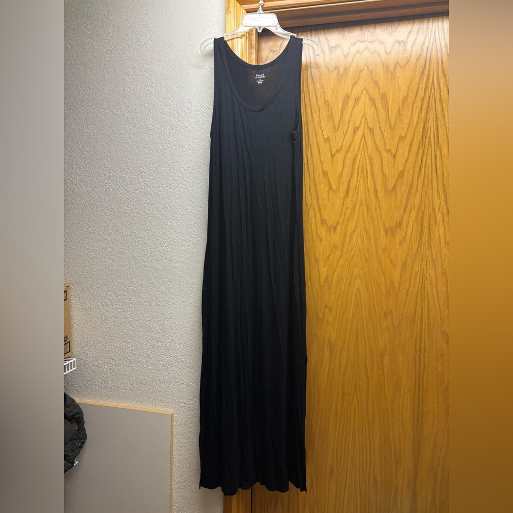 Elegant Black Maxi Dress
